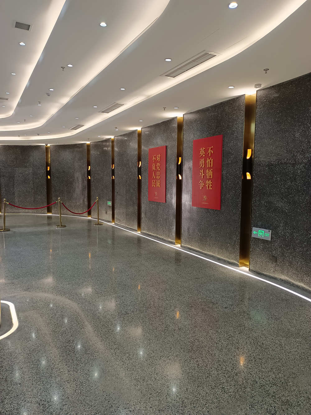 山东无机磨石香蕉视频APP污黄照片